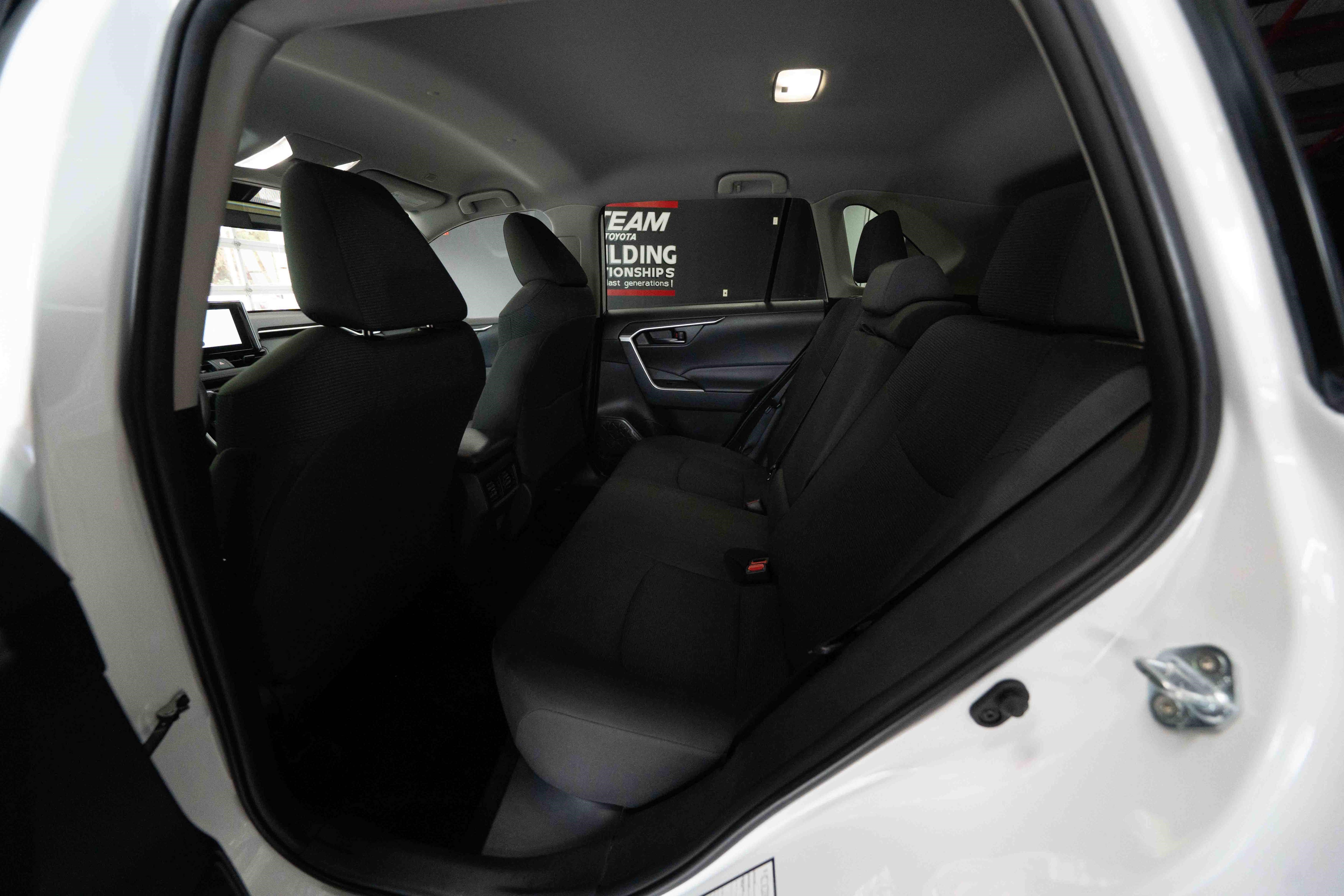 Used 2025 Toyota RAV4 LE AWD/4WD image 23