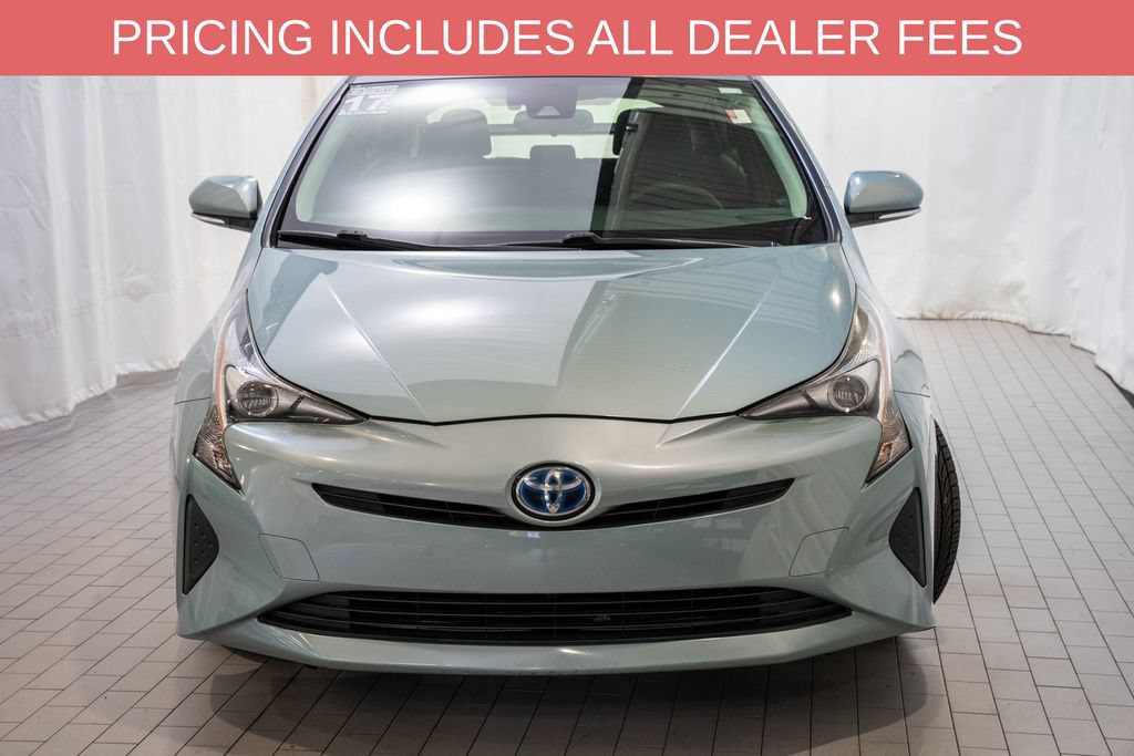 Used 2017 Toyota Prius Two FWD image 2