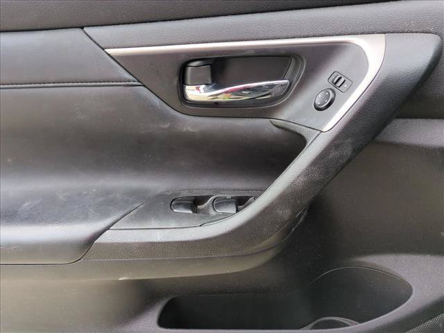 Used 2015 Nissan Altima 2.5 S w/ Power Driver Seat Package FWD image 11