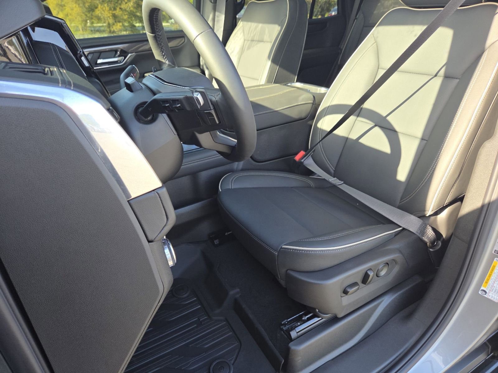 New 2026 GMC Yukon Elevation image 33