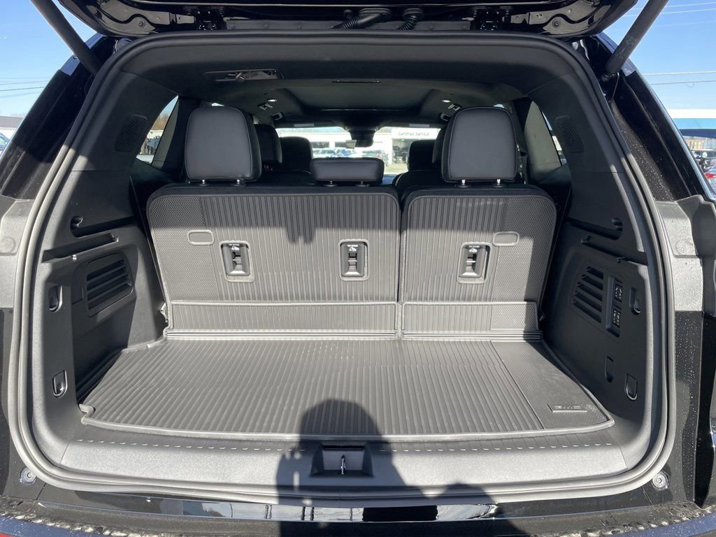 New 2026 GMC Acadia Denali w/ Super Cruise Package image 23