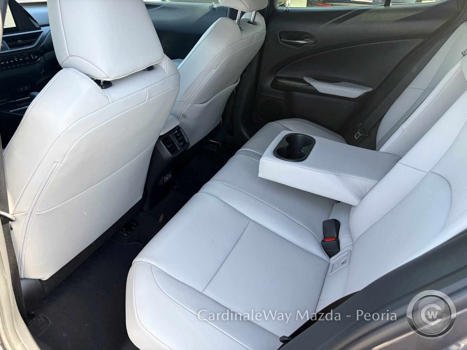 Used 2025 Lexus UX 300h FWD w/ Accessory Package (Z2) image 27