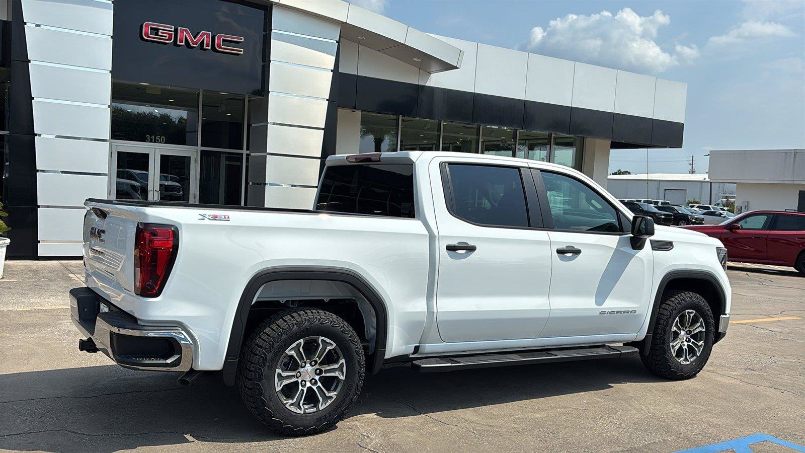 New 2026 GMC Sierra 1500 Pro w/ Pro Value Package AWD/4WD image 8