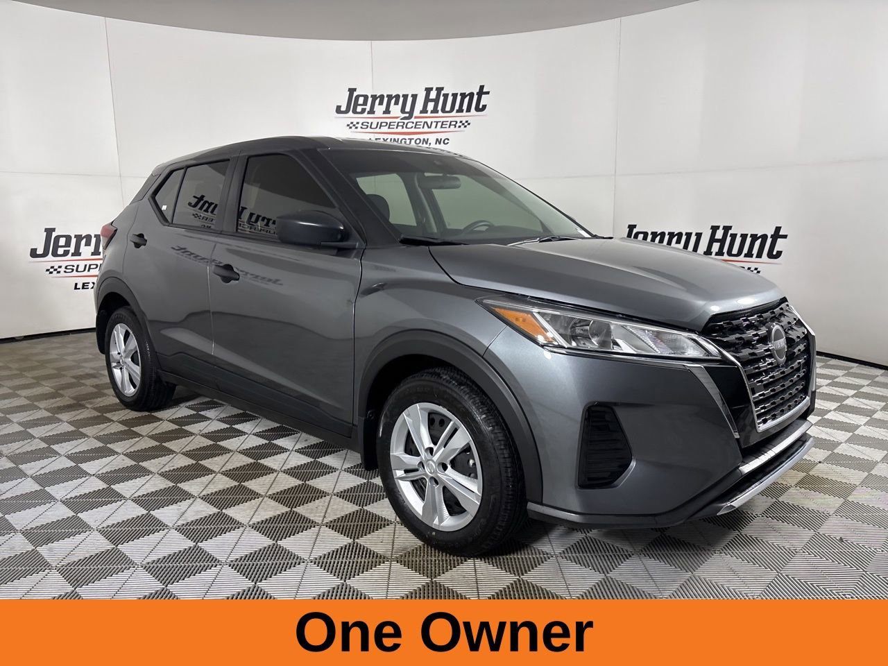 Used 2025 Nissan Kicks Play S image 4