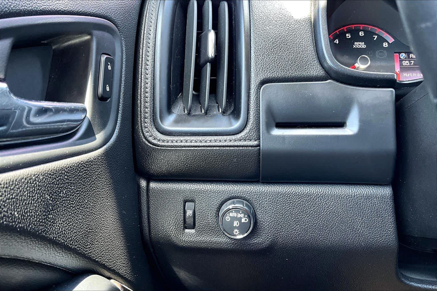 Used 2016 GMC Canyon SLT w/ Driver Alert Package RWD image 36