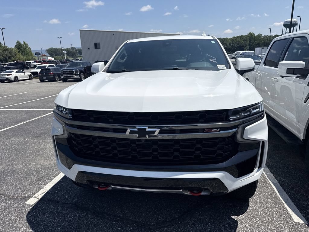 Used 2022 Chevrolet Tahoe Z71 w/ Luxury Package AWD/4WD image 6