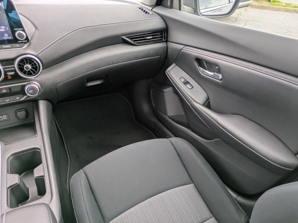 Certified 2022 Nissan Sentra SV image 17
