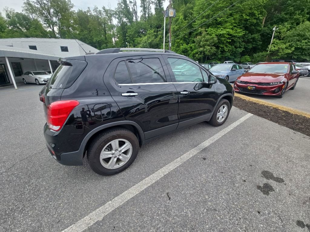 Used 2019 Chevrolet Trax LT w/ LT Convenience Package AWD/4WD image 5
