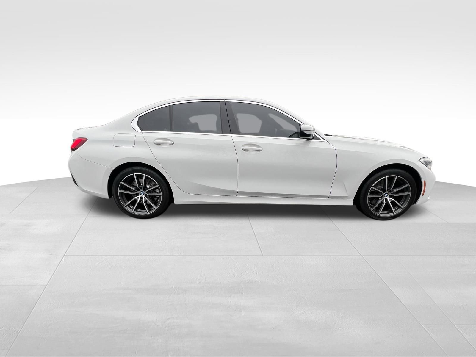 Used 2021 BMW 330i xDrive Sedan w/ Convenience Package image 5