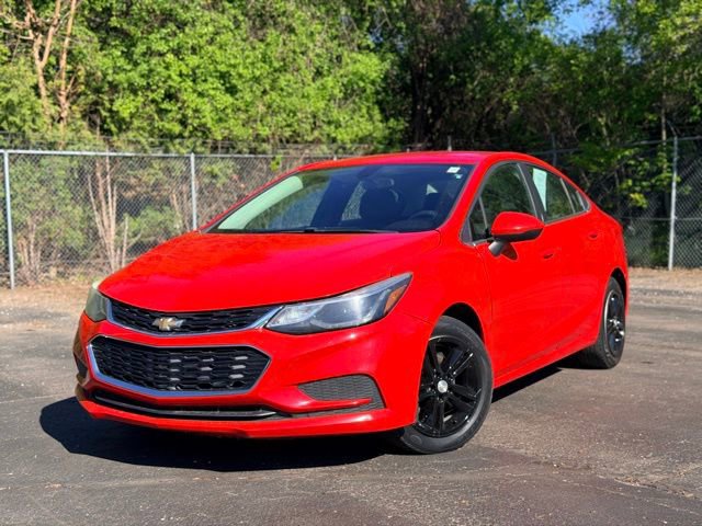Used 2017 Chevrolet Cruze LT w/ Convenience Package FWD image 1