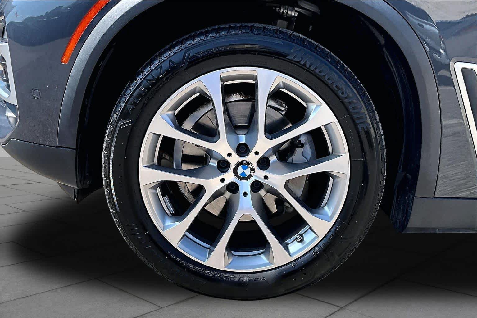 Used 2020 BMW X5 sDrive40i w/ Premium Package RWD image 11