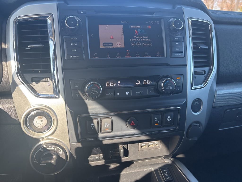 Used 2019 Nissan Titan PRO-4X w/ Pro-4x Convenience Package image 13