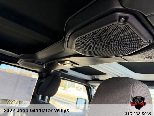 Used 2022 Jeep Gladiator Willys AWD/4WD image 38