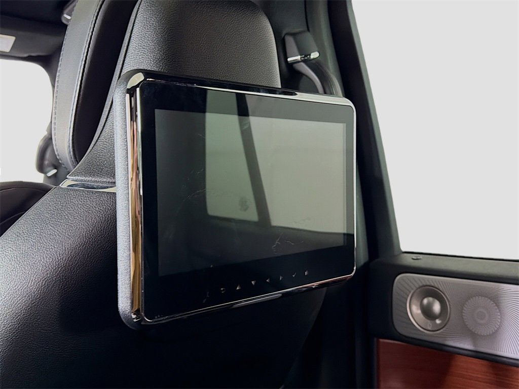 Used 2020 Lincoln Navigator L Reserve w/ Equipment Group 208A Reserve image 29