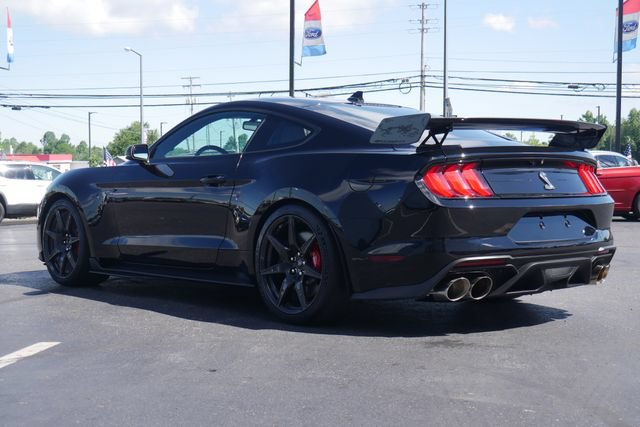 Used 2022 Ford Mustang Shelby GT500 w/ Carbon Fiber Track Pack RWD image 10