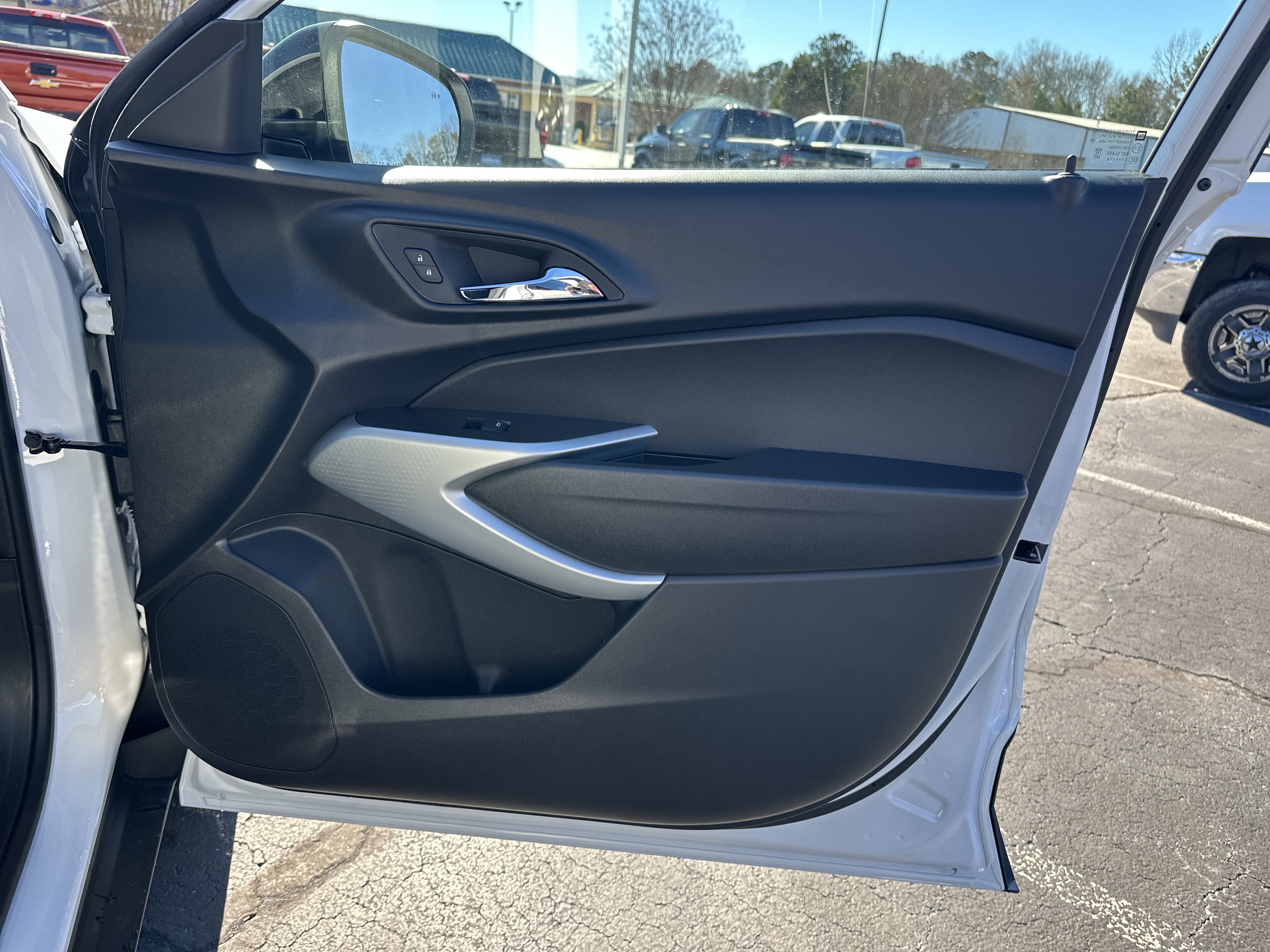 New 2026 Chevrolet Trax RS w/ Driver Confidence Package FWD image 16