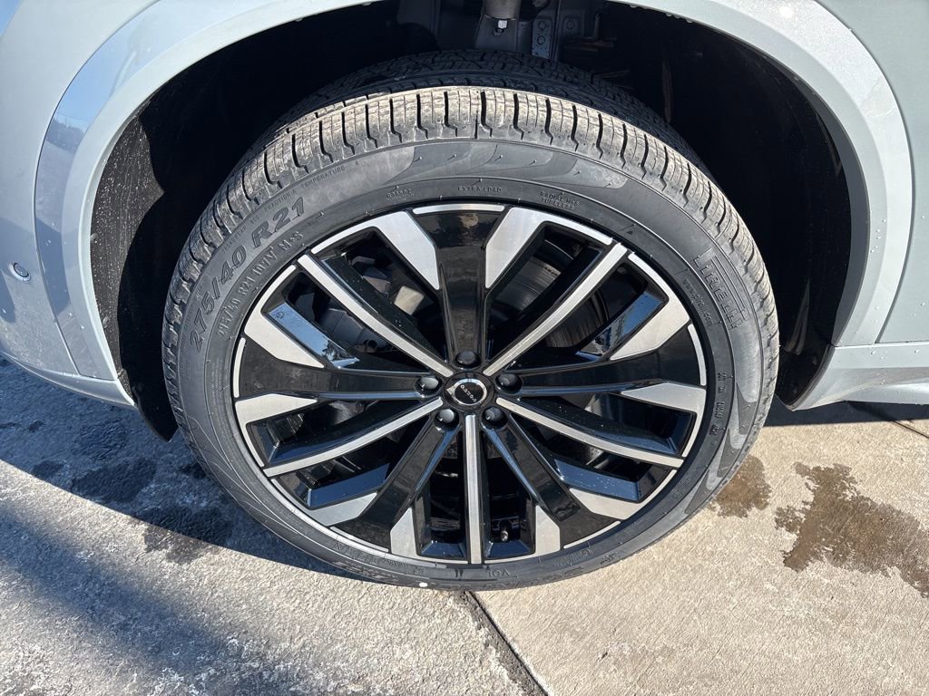 New 2026 Volvo XC90 T8 Ultra w/ Protection Package Premier image 13