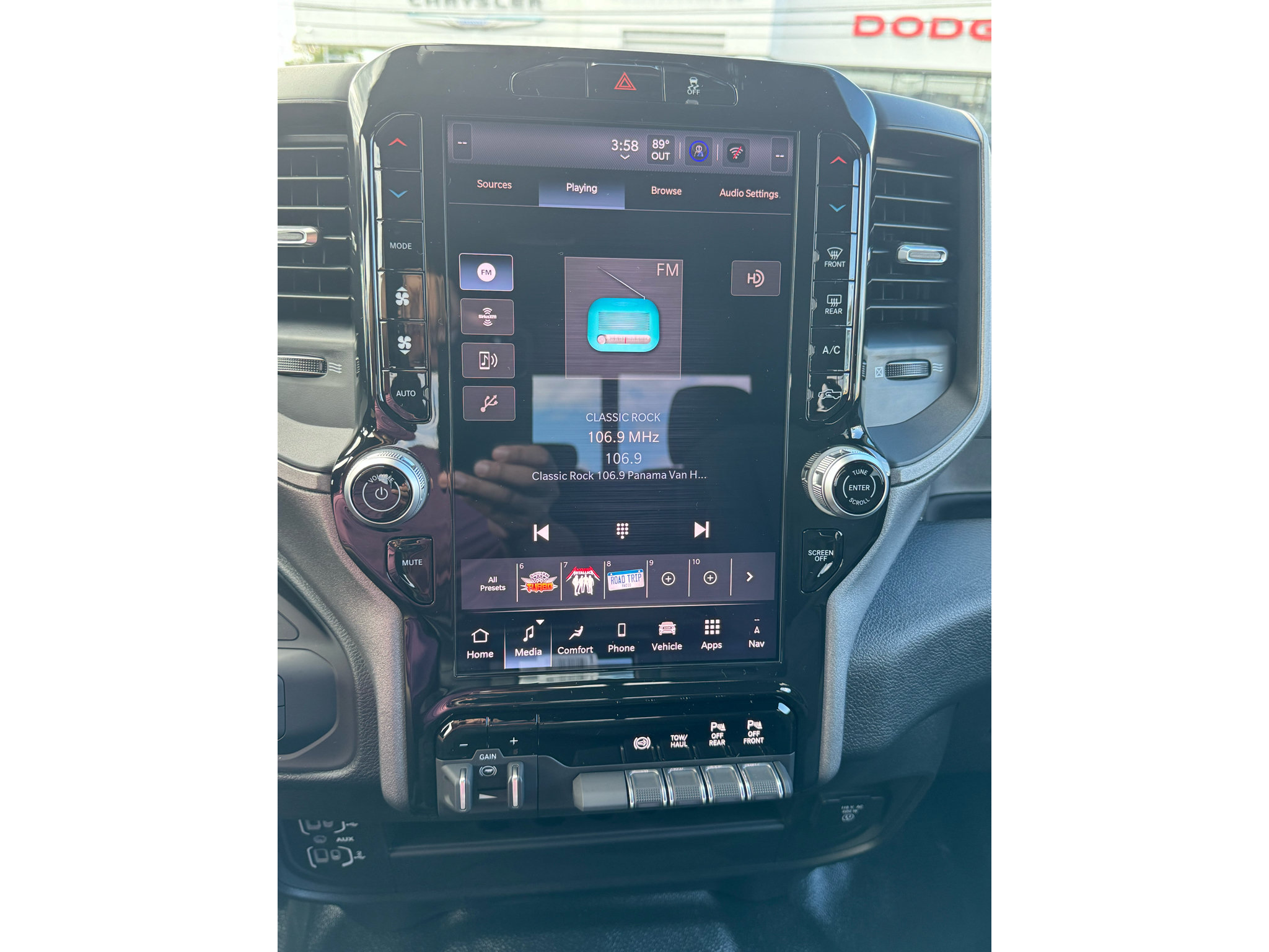 New 2027 RAM 3500 Tradesman AWD/4WD image 32