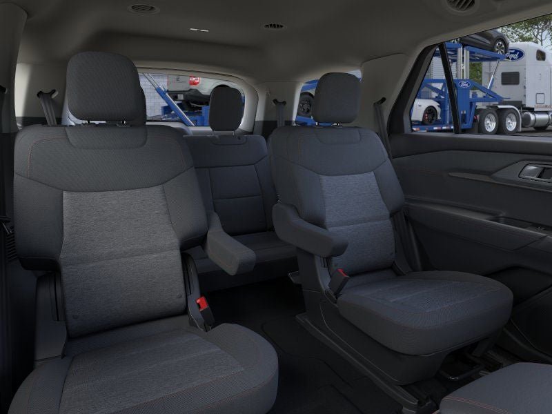 New 2026 Ford Explorer Active RWD image 11
