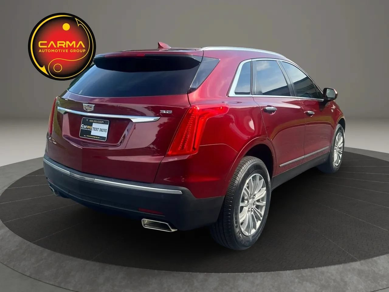 Used 2017 Cadillac XT5 Luxury w/ Driver Awareness Package FWD image 5