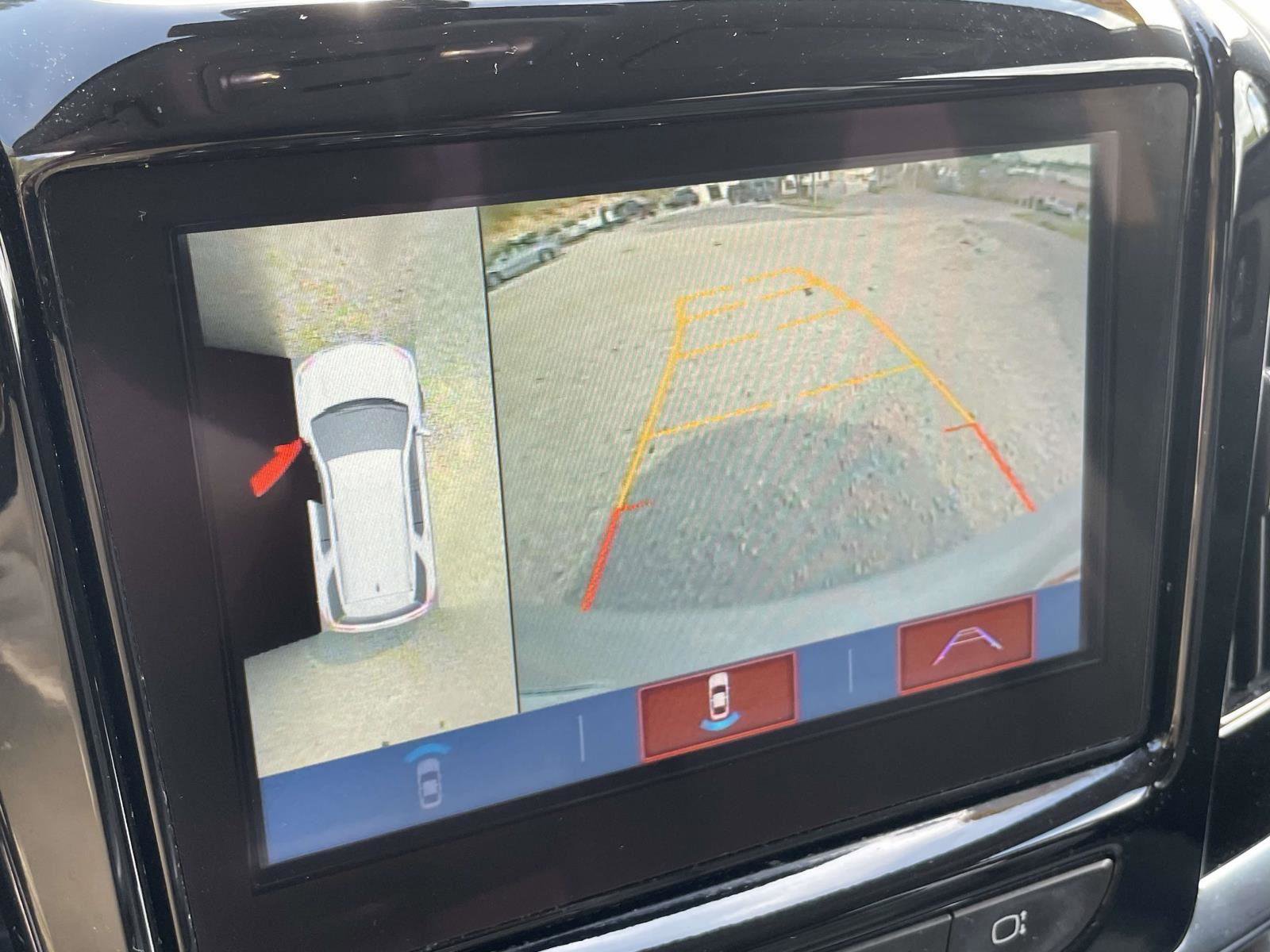 Used 2018 Chevrolet Traverse LT image 13