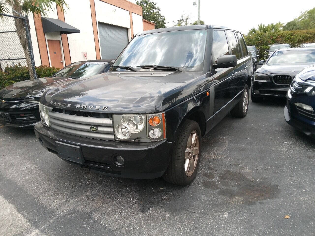 Used 2005 Land Rover Range Rover HSE image 1