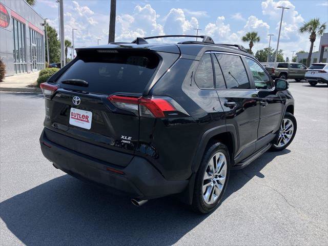 Certified 2021 Toyota RAV4 XLE Premium AWD/4WD image 5