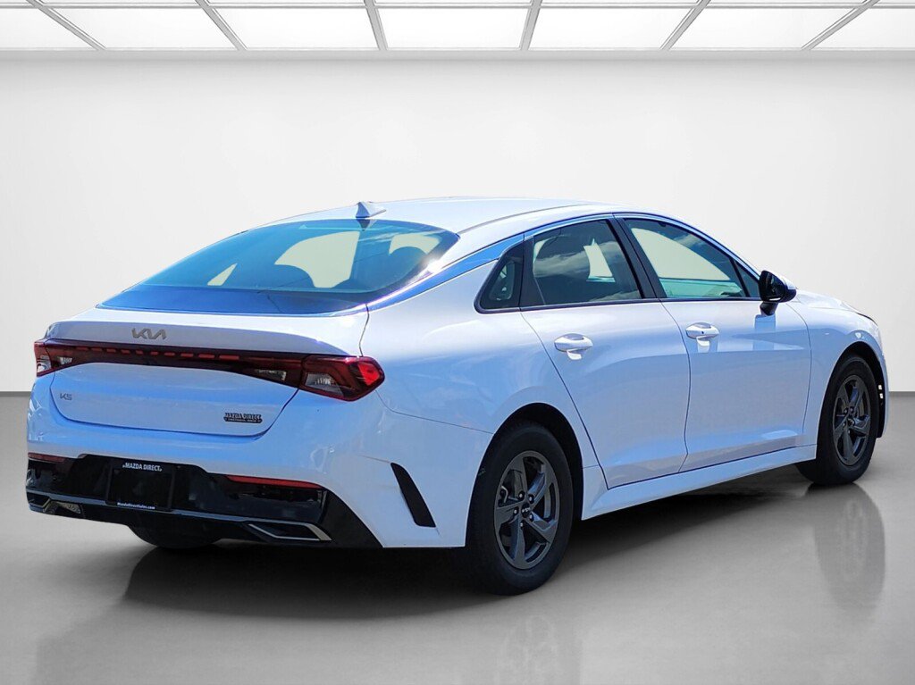 Used 2023 Kia K5 LXS FWD image 5