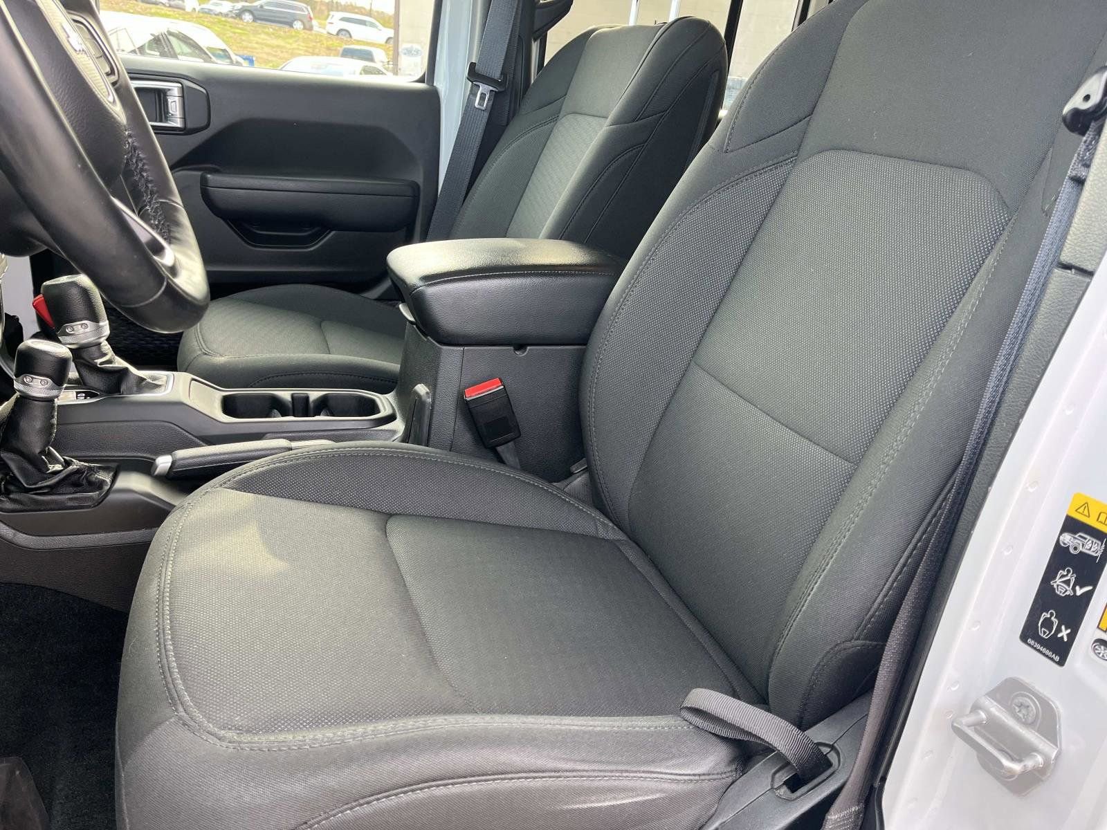 Used 2022 Jeep Wrangler Unlimited Sport image 17