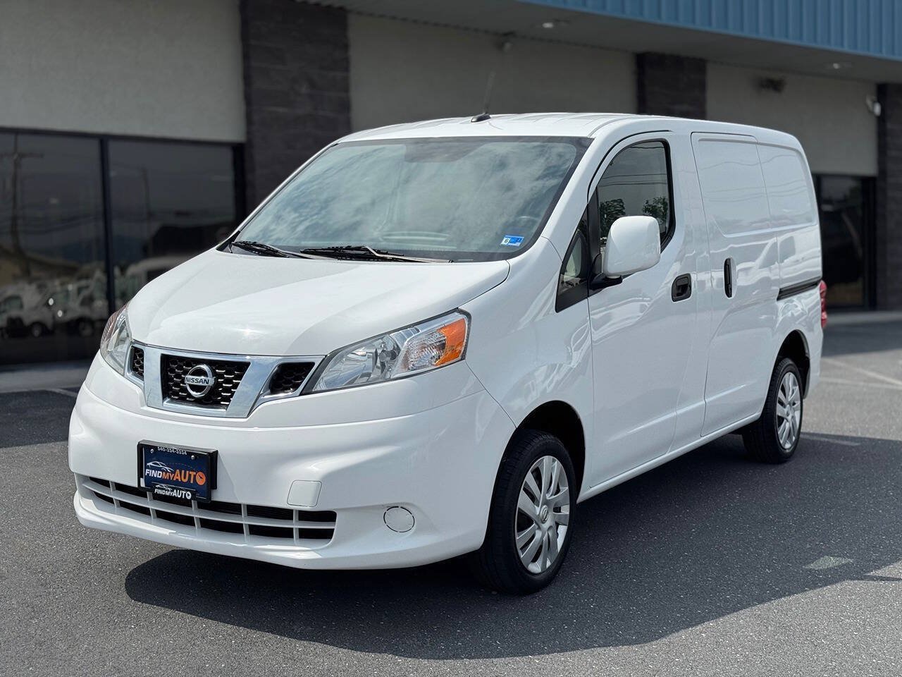 Used 2020 Nissan NV200 SV w/ Back Door Glass Package FWD image 2
