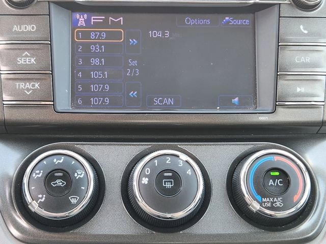 Used 2013 Toyota RAV4 LE image 22