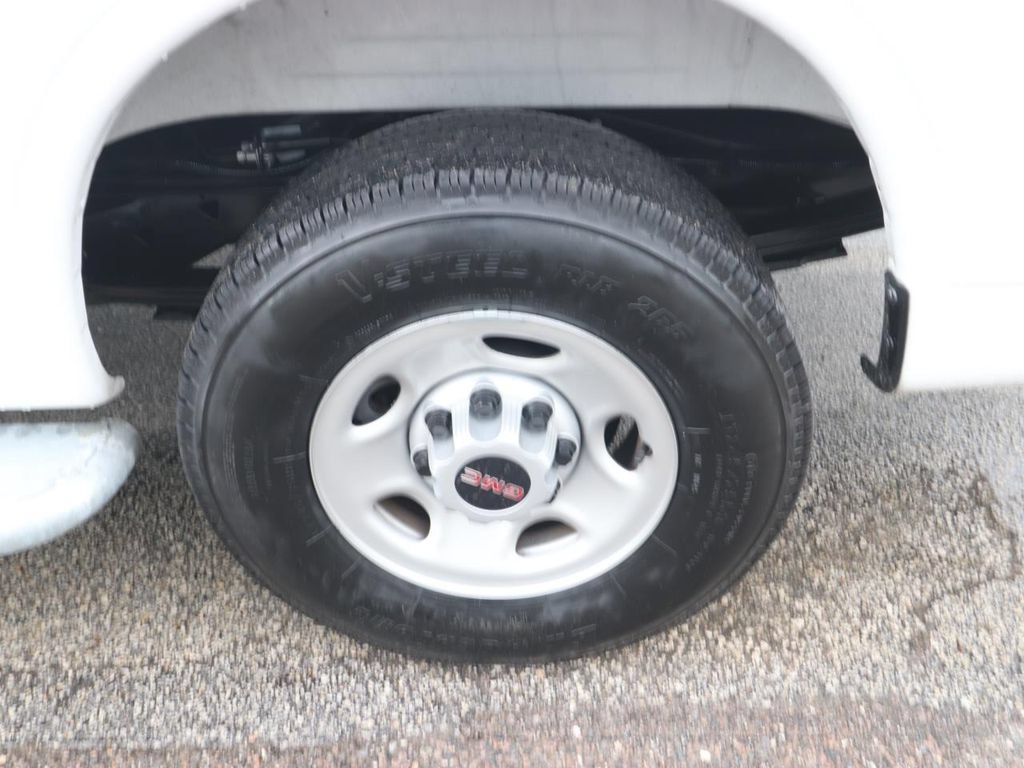 Used 2025 GMC Savana 2500 w/ Driver Convenience Package RWD image 23