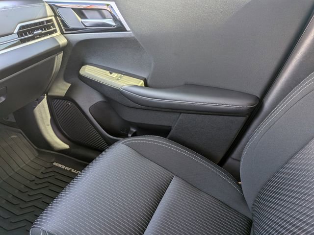 Used 2025 Mitsubishi Outlander ES image 18