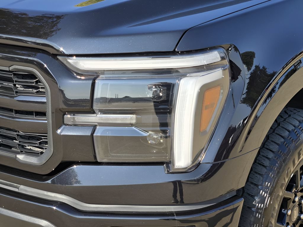 Used 2025 Ford F150 Lariat w/ FX4 Off-Road Package AWD/4WD image 9