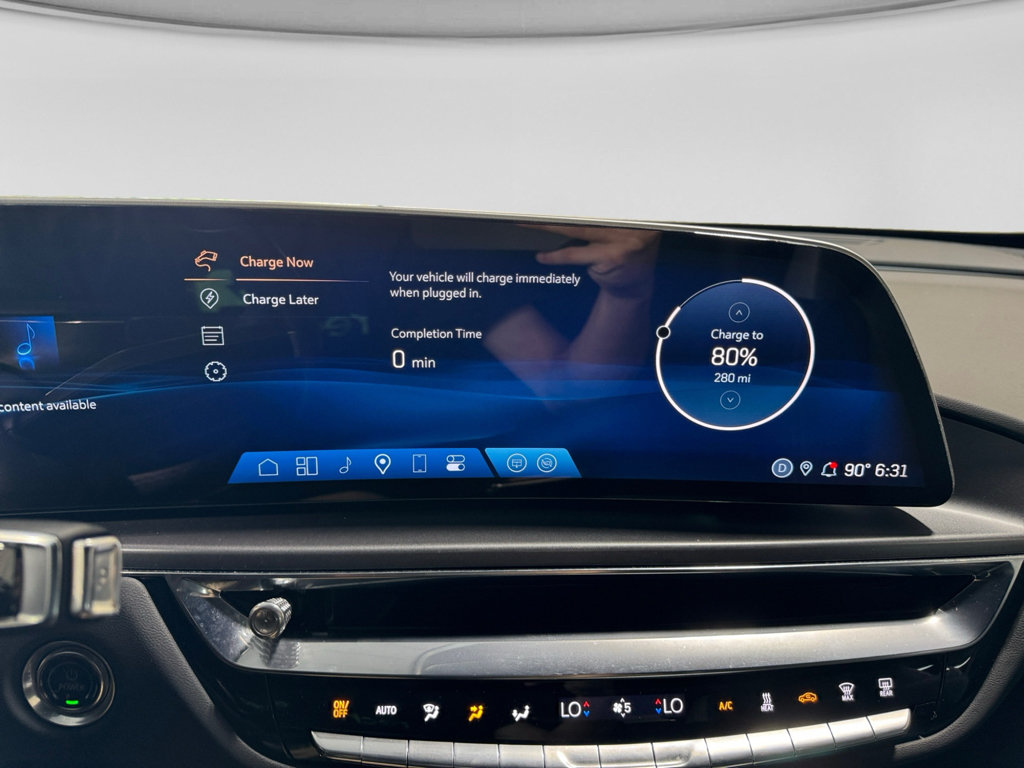 Used 2024 Cadillac Lyriq Tech RWD image 11