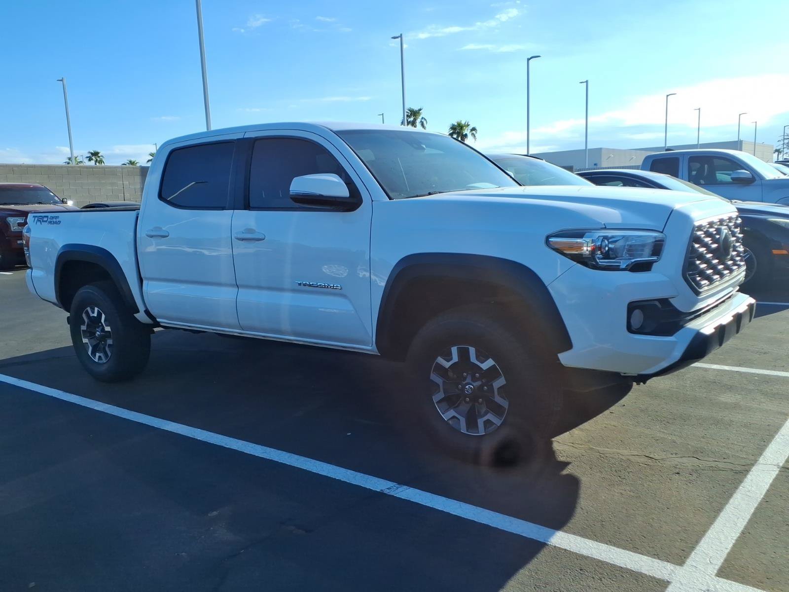Used 2021 Toyota Tacoma TRD Off-Road w/ Technology Package RWD image 2