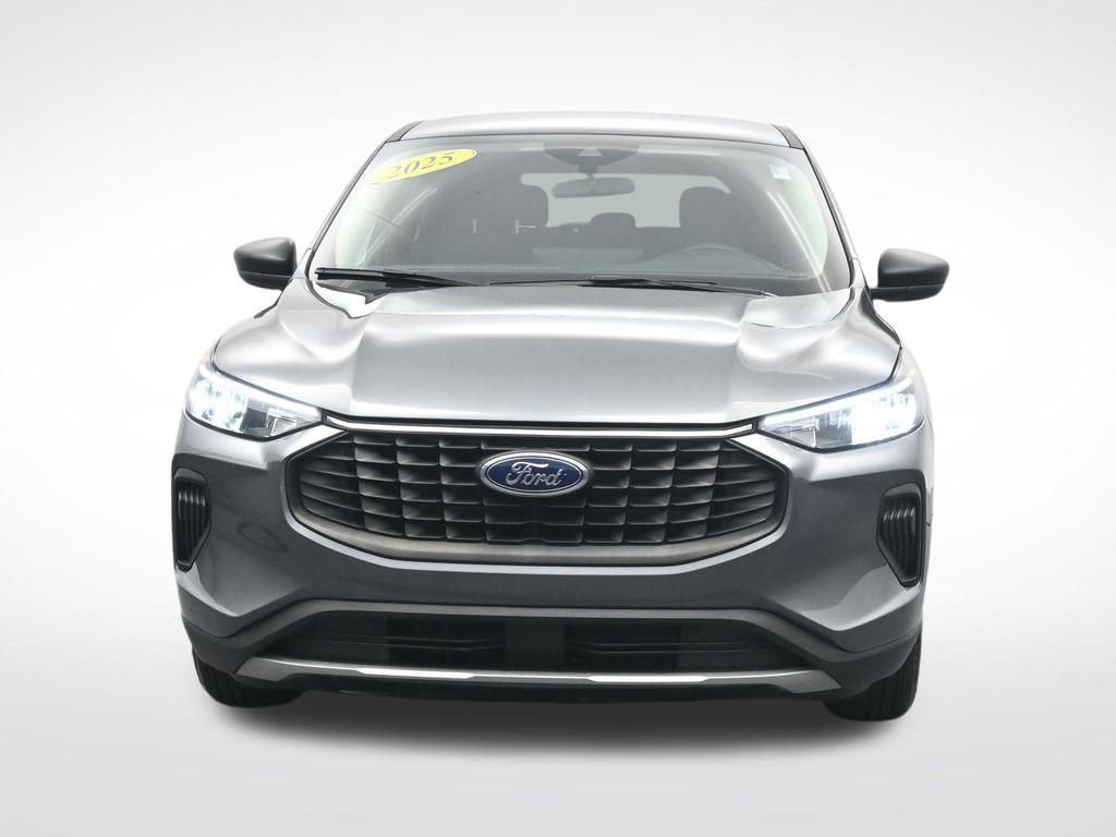 Used 2025 Ford Escape Active w/ Tech Pack #1 image 2
