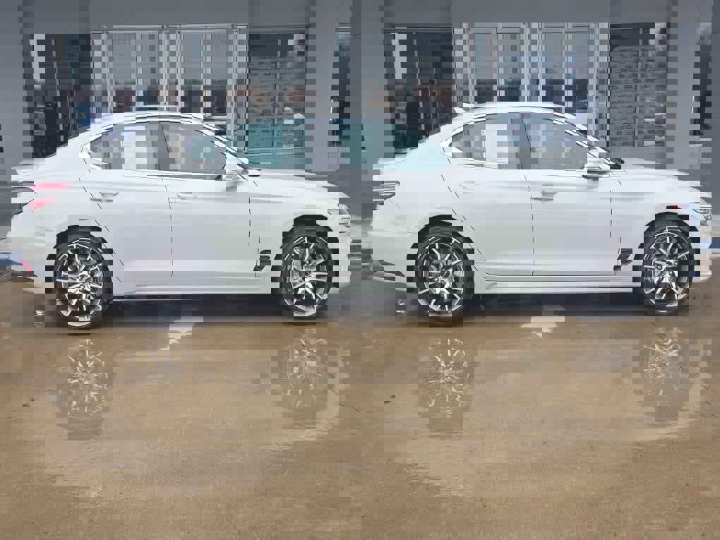 Used 2025 Genesis G70 2.5T