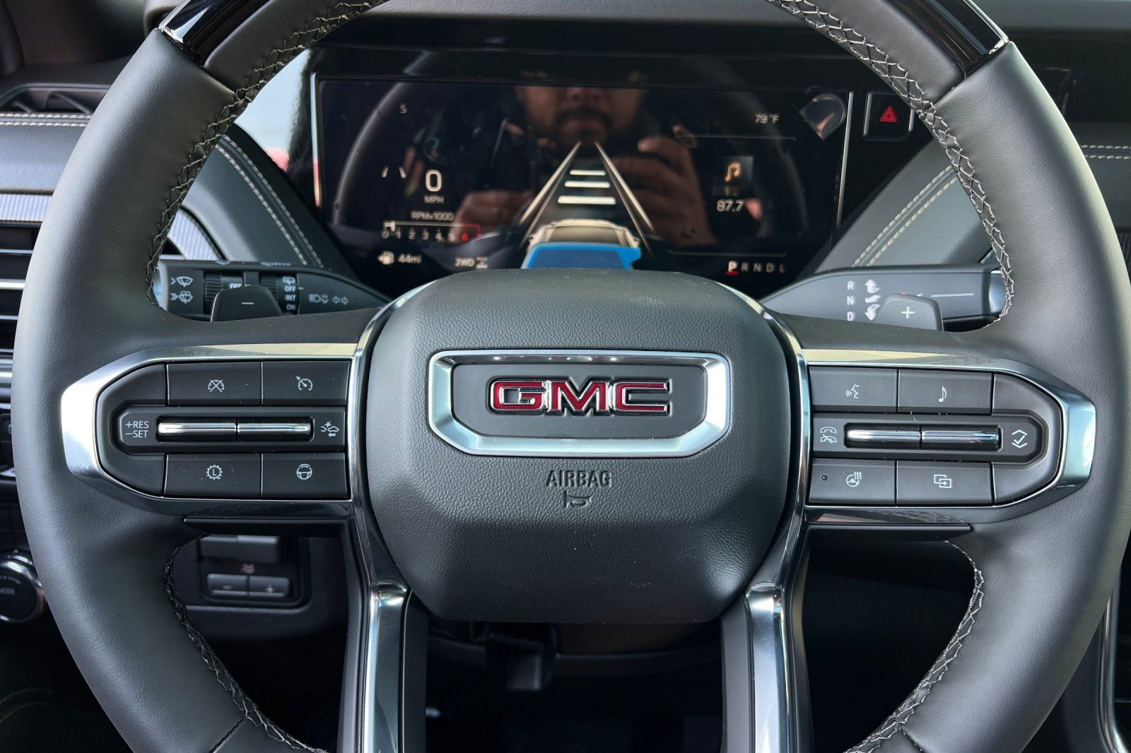 New 2026 GMC Yukon Elevation w/ Elevation Premium Package image 25