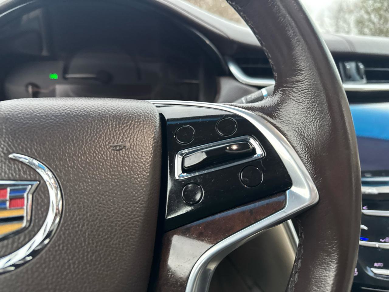 Used 2015 Cadillac XTS Luxury w/ Driver Awareness Package image 23