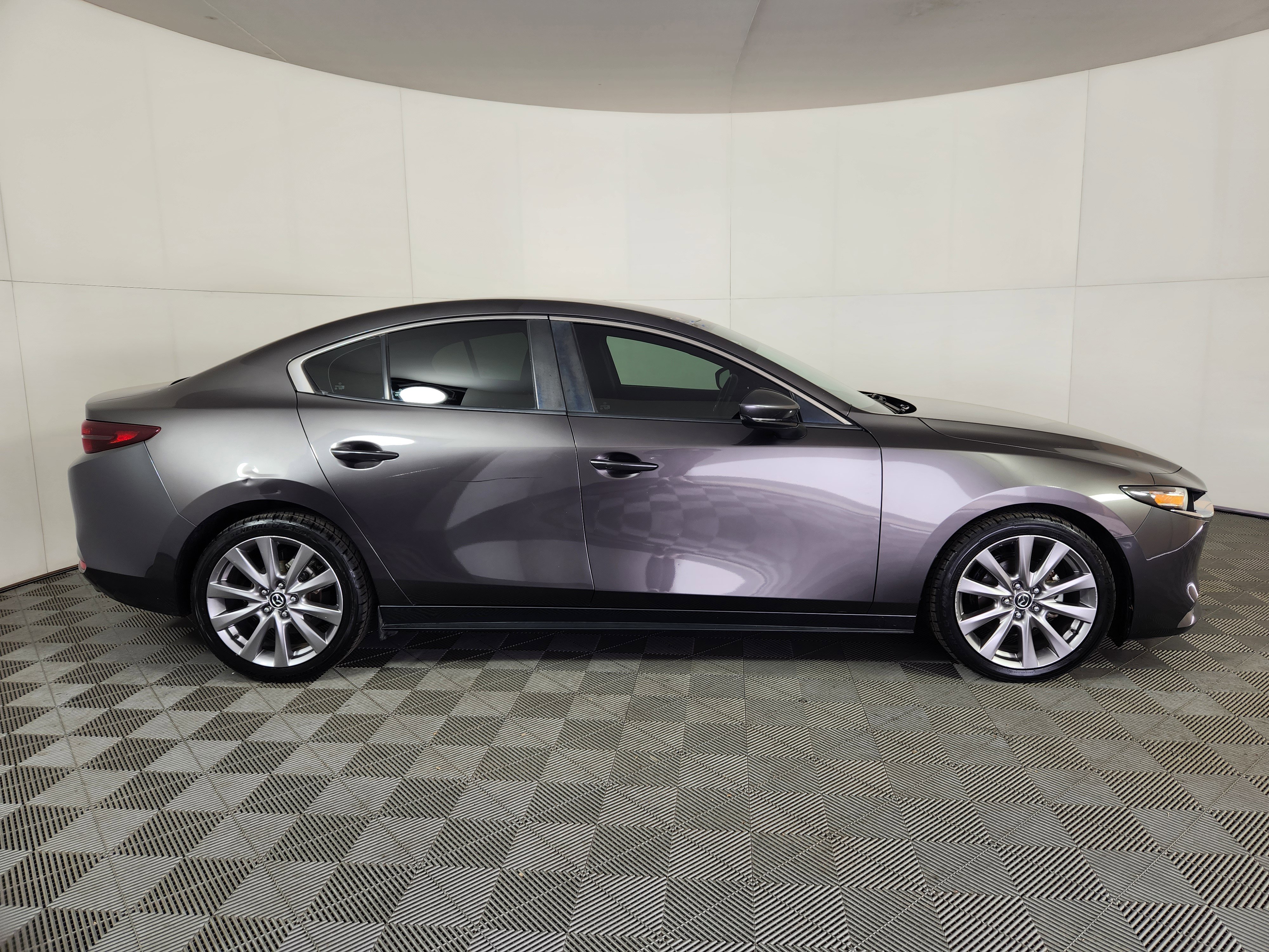 Used 2019 MAZDA MAZDA3 Sedan w/ Select Package image 8