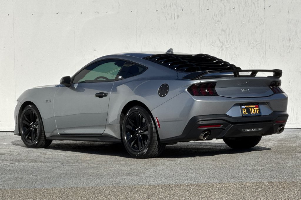 Used 2024 Ford Mustang GT RWD image 5