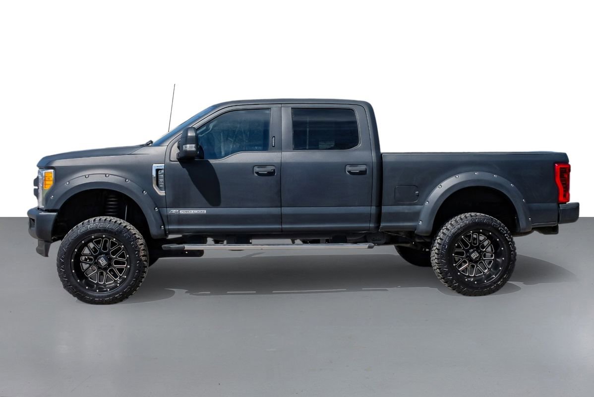 Used 2017 Ford F250 XLT w/ XLT Value Package image 9