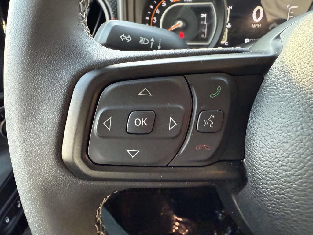 Used 2025 Jeep Wrangler Unlimited Rubicon AWD/4WD image 23