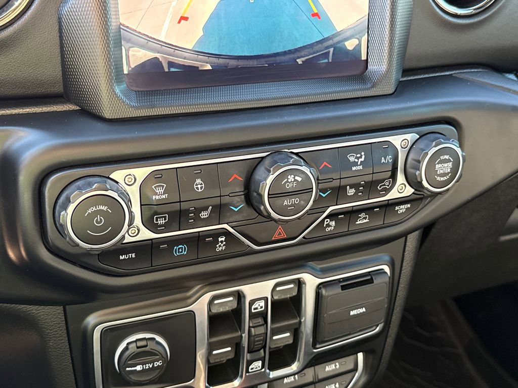 Used 2021 Jeep Wrangler Unlimited Sahara image 26