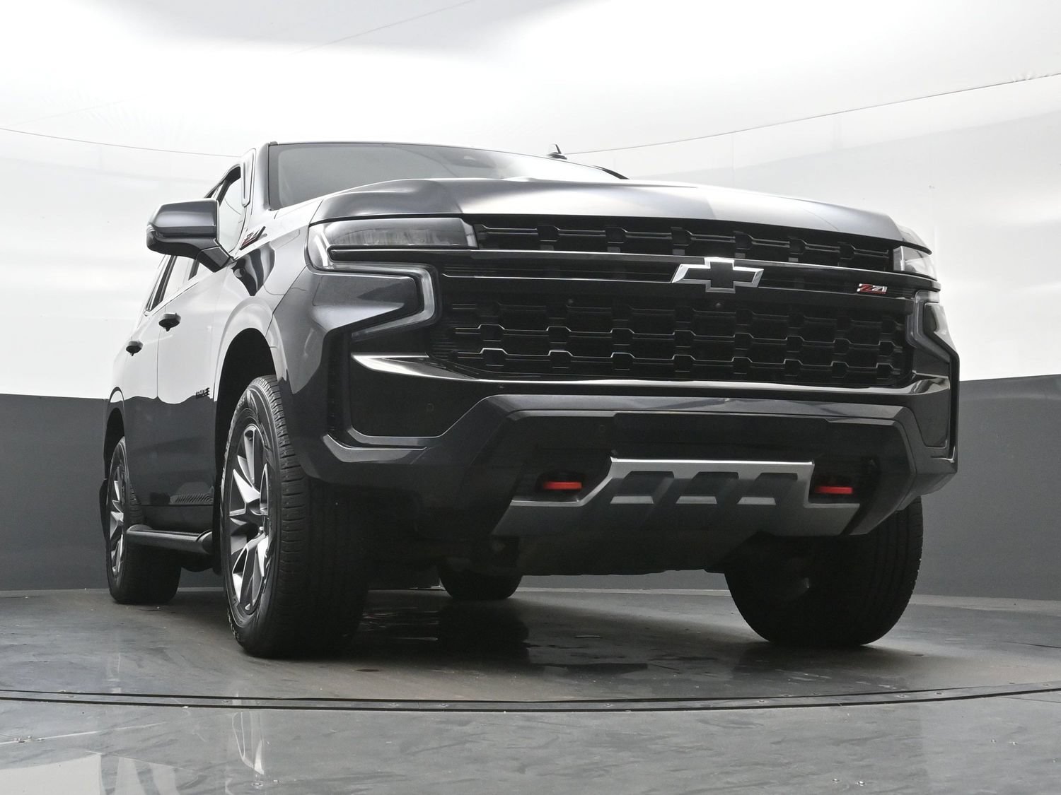 Used 2023 Chevrolet Tahoe Z71 w/ Luxury Package AWD/4WD image 35