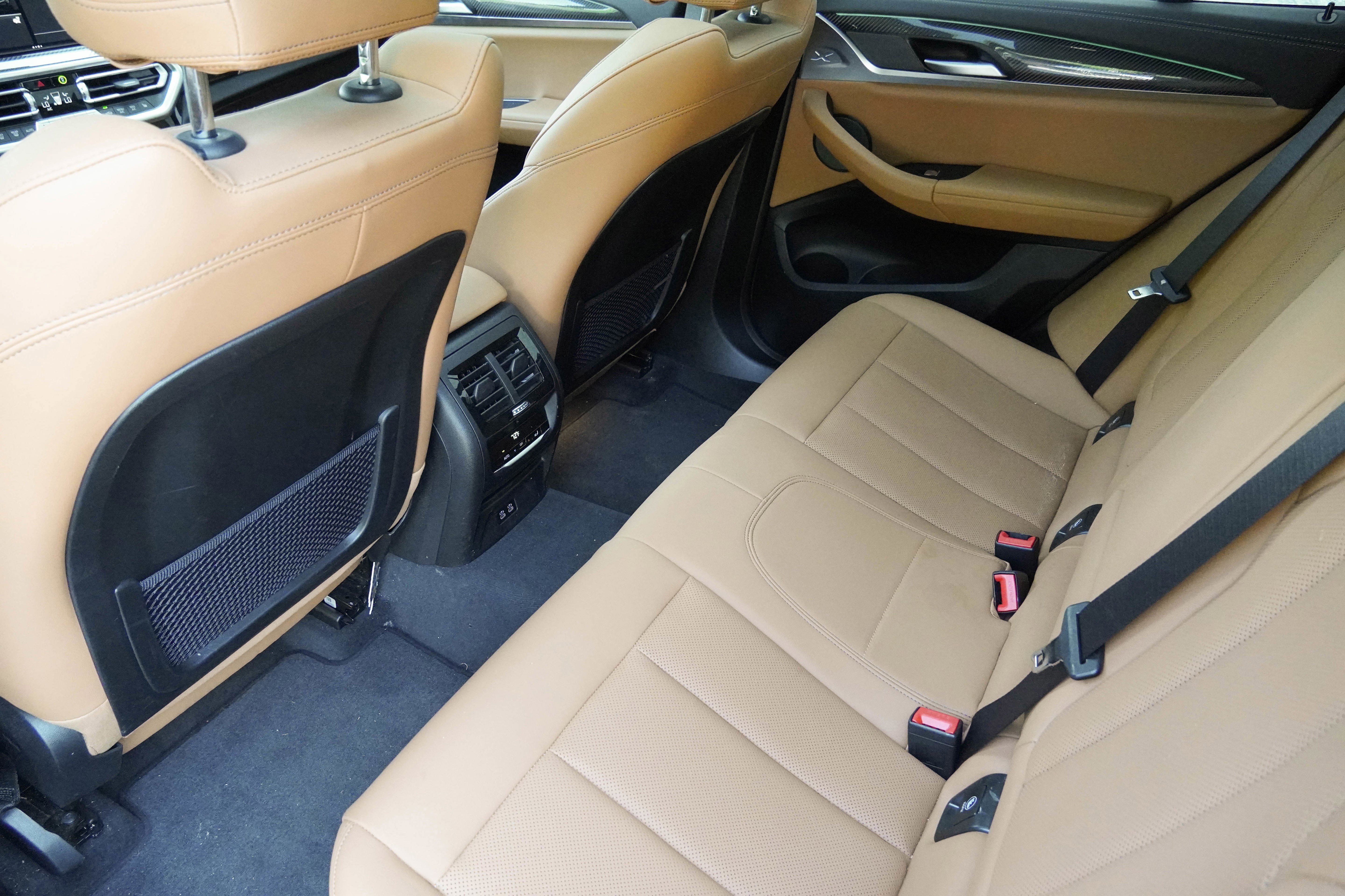 Certified 2025 BMW X4 M40i AWD/4WD image 35