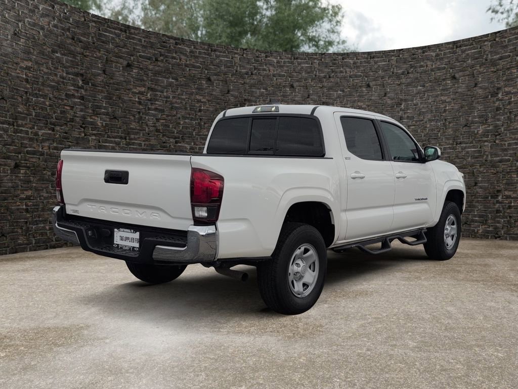 Used 2023 Toyota Tacoma SR5 RWD image 7