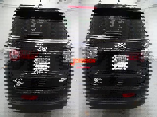 Used 2020 Jeep Compass Latitude w/ Cold Weather Group image 20