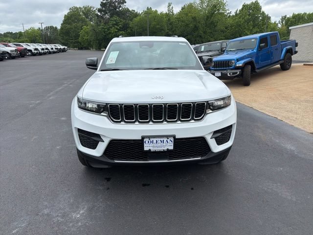 New 2026 Jeep Grand Cherokee Laredo RWD image 3